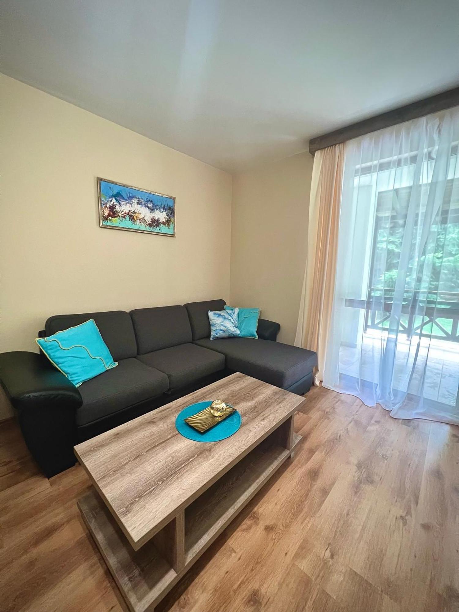 Relax Aпартаменти, Смолянски Езера, Вила Венера, К-С Маунтин Лейк Bilik gambar